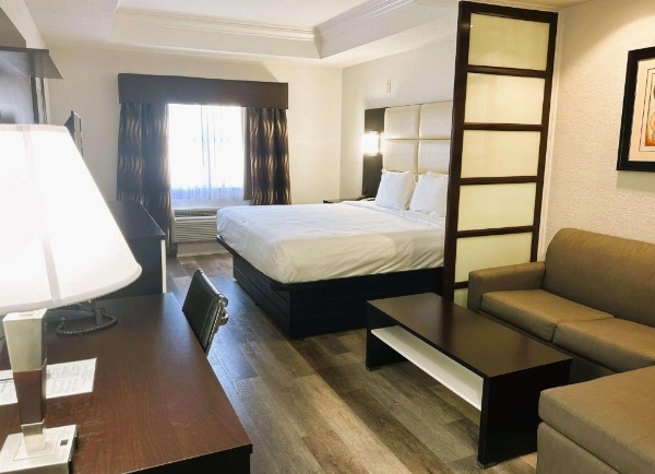 Best Western Plus Jfk Inn & Suites image 10