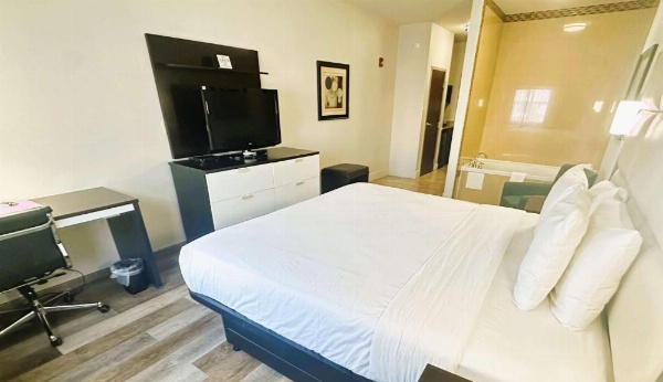 Best Western Plus Jfk Inn & Suites image 12