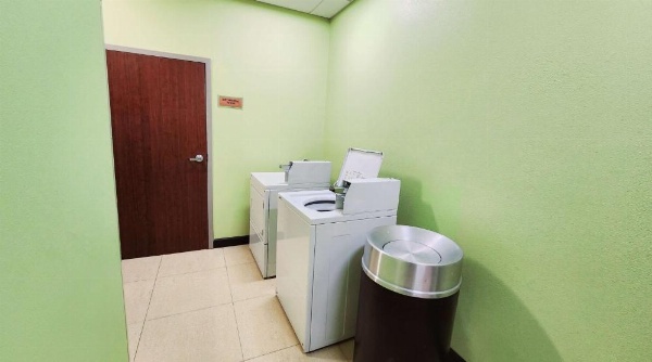 Best Western Plus Jfk Inn & Suites image 21